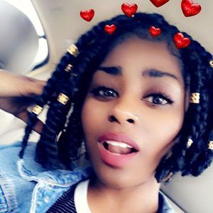 Meet your Posher, Ebony